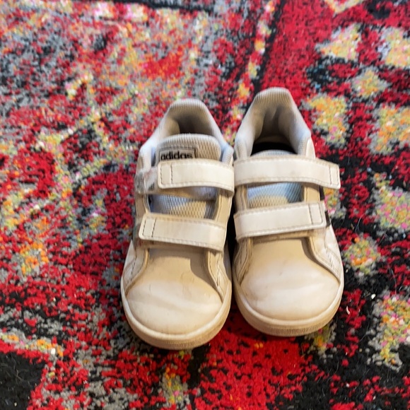 Adidas - Picture 2 of 5